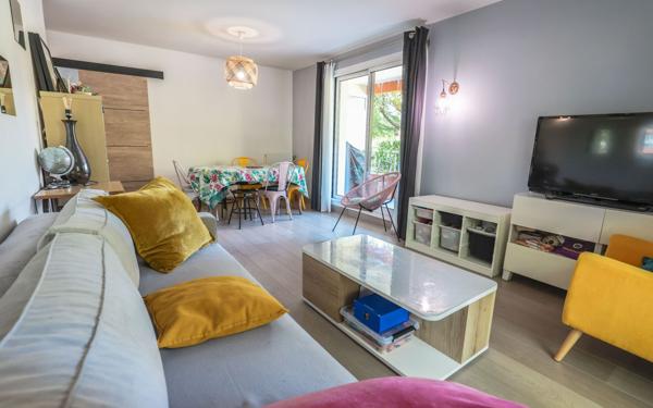 Appartement à vendre    4 pièces • 84 m2 Bayonne