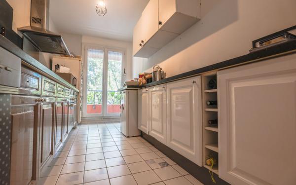 Appartement à vendre    4 pièces • 84 m2 Bayonne