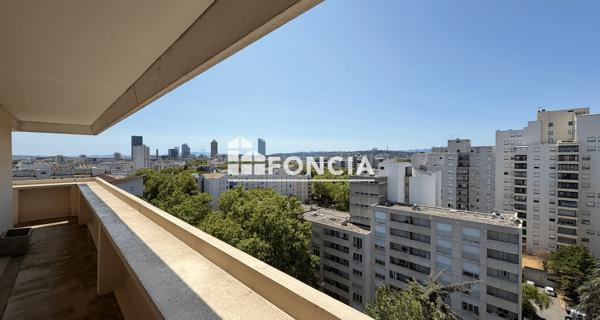 Location Appartement 4 pièces 96.78 m² - Villeurbanne 69100