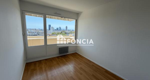 Location Appartement 4 pièces 96.78 m² - Villeurbanne 69100