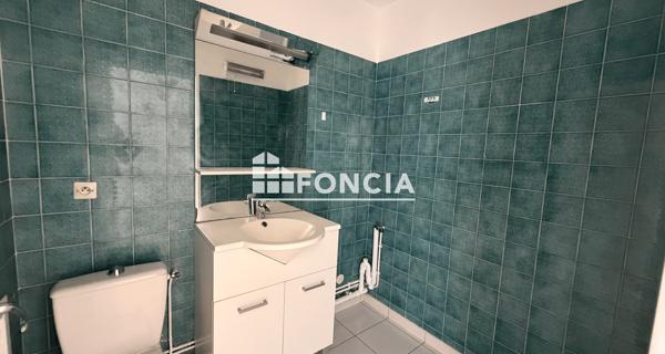 Location Appartement 4 pièces 96.78 m² - Villeurbanne 69100