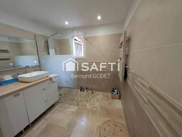 maison 85M² à la campagne avec garage.