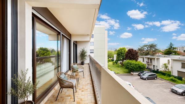 Appartement
         3 pièces
        - 96 m² 289 000 € *