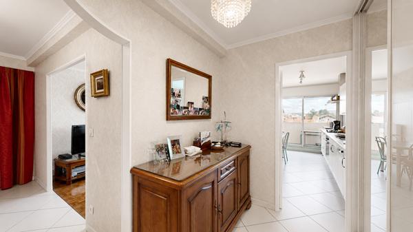 Appartement
         3 pièces
        - 96 m² 289 000 € *