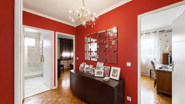 Appartement
         3 pièces
        - 96 m² 289 000 € *