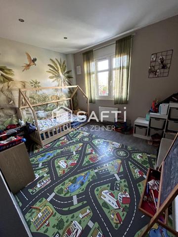 En exclusivité – Charmante maison familiale avec jardin à Aubin !