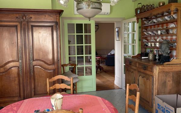 Maison à vendre    8 pièces •  Niort