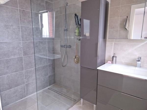 Fontenilles Maison T7 de 149 m² ? Dépendances ? Biomasse & Solaire ? Terrain arboré