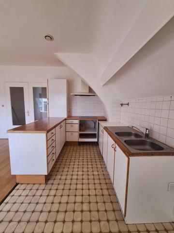 bel appartement tres lumineux A forte rentabilité PLUS DE 7.5 % 99 000 €