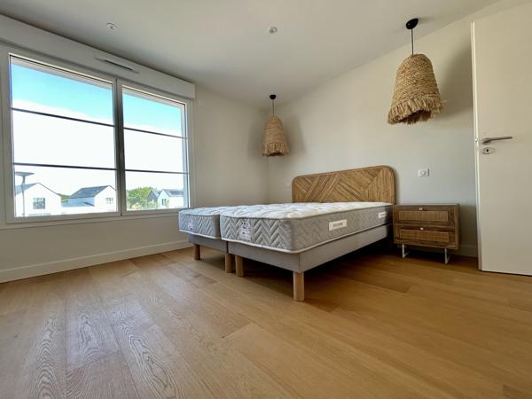 Maison
         3 pièces
        - 83 m² Bien prestige