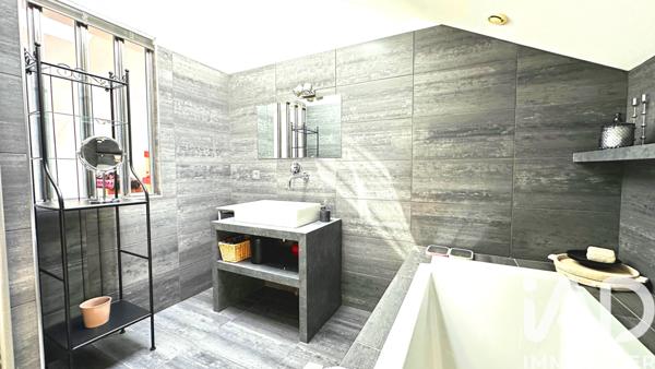 Maison à vendre 11 pièces 184 m² Lorette