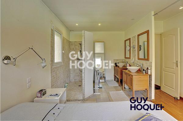 MAISON À VENDRE DE 7 PIÈCES DE 155,00 M²