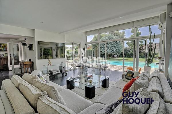 MAISON À VENDRE DE 7 PIÈCES DE 155,00 M²