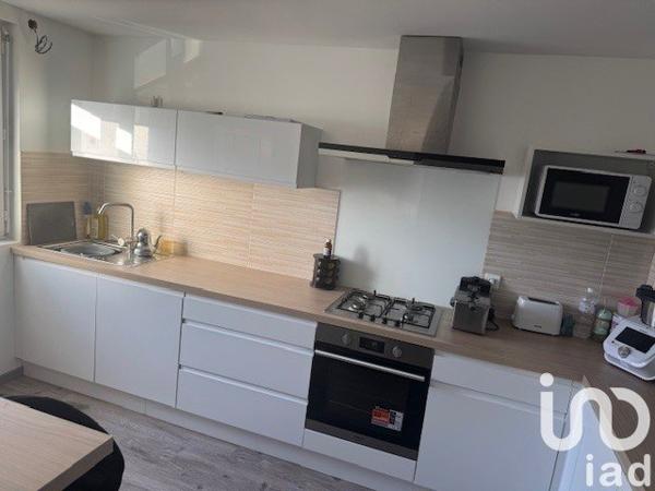 Maison traditionnelle 3 pièces de 73 m² à Champagne-sur-Seine (77430)