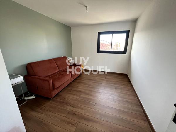 Villa moderne dans secteur résidentiel