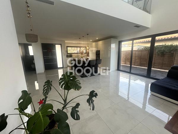 Villa moderne dans secteur résidentiel