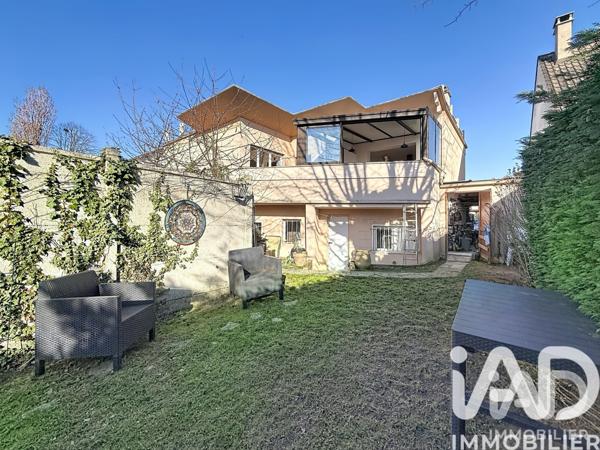 Maison à vendre 7 pièces 167 m² Houilles