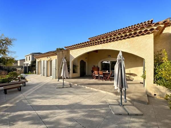 Villa de Prestige à Vendre à Plan de Cuques