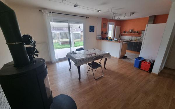 Maison à vendre    4 pièces • 106 m2 Saint-Yrieix-la-Perche