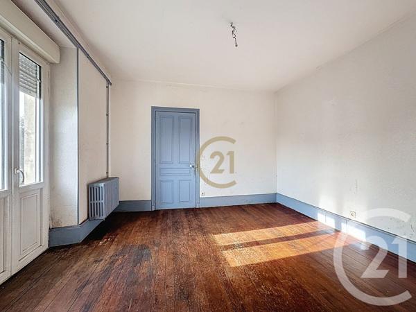 Appartement à vendre  5 pièces - 101,46 m2 LUXEUIL LES BAINS - 70