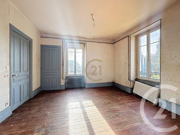 Appartement à vendre  5 pièces - 101,46 m2 LUXEUIL LES BAINS - 70