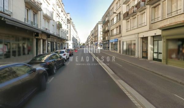 BEL EMPLACEMENT - CESSION DROIT AU BAIL LOCAL TOURS HYPERCENTRE 83 m²