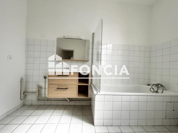 Location Appartement 2 pièces 51.85 m² - 64 RUE D'ALSACE Carcassonne 11000