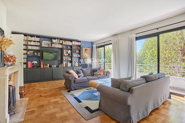 A vendre- Appartement  familial- Vaucresson- 5 pièce(s) 135.47 m2-4 chambres- grand balcon