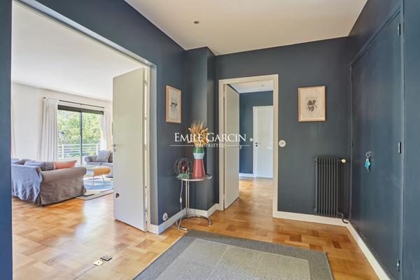 A vendre- Appartement  familial- Vaucresson- 5 pièce(s) 135.47 m2-4 chambres- grand balcon