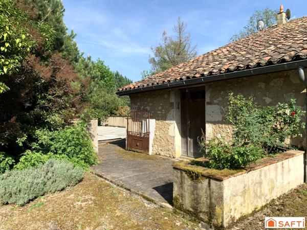 MAISON DE FAMILLE AVEC PARC, PISCINE ET DÉPENDANCES