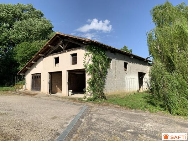 MAISON DE FAMILLE AVEC PARC, PISCINE ET DÉPENDANCES