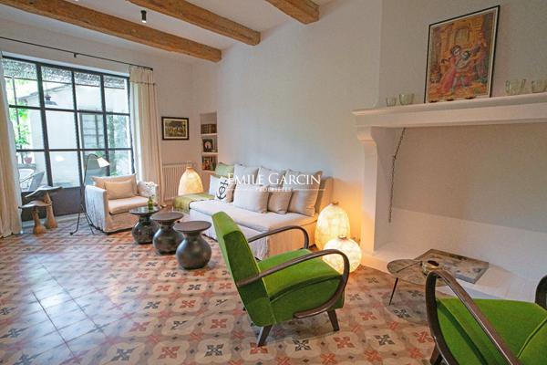 Charmante maison de village avec bassin à vendre Saint Remy De Provence Confidentiel