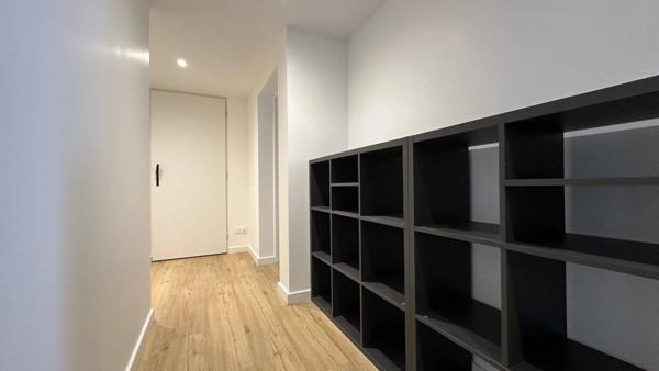 Maison atypique avec son jardin secret au cœur de Lafond