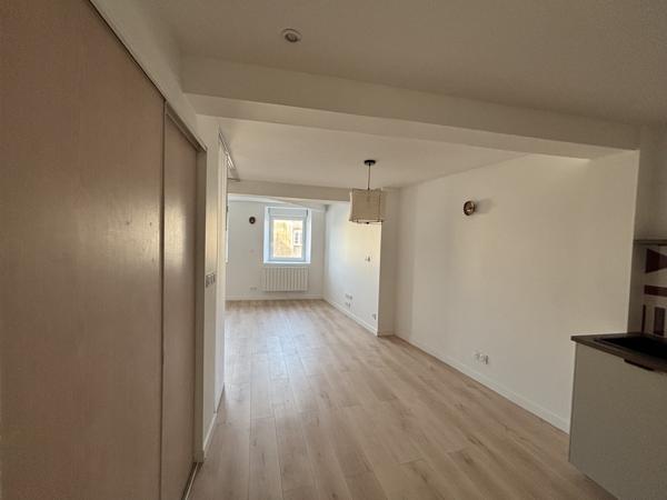 Appartement en Hyper Centre AURAY 38 m2 refait à neuf