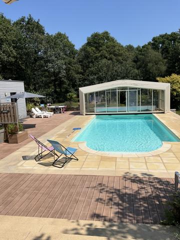 MAISON 195 m2 habitables avec piscine