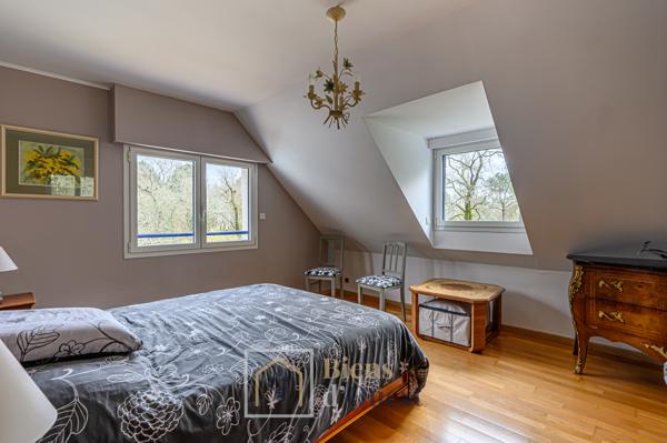 MAISON 195 m2 habitables avec piscine