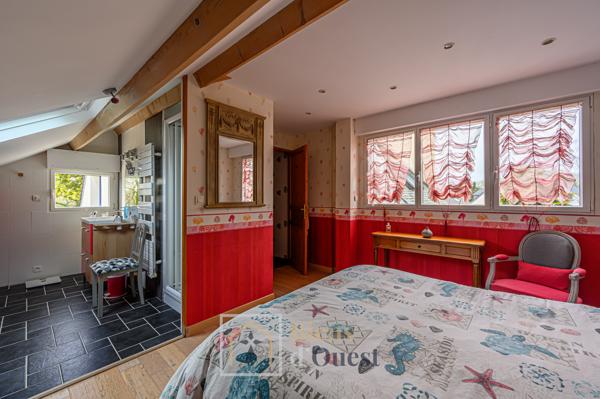 MAISON 195 m2 habitables avec piscine
