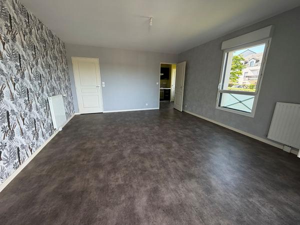 AURAY SAINT GOUSTAN GRAND T.2 52 m2 avec GARAGE , Auray