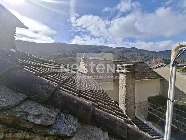 Maison de Village avec terrain et vue