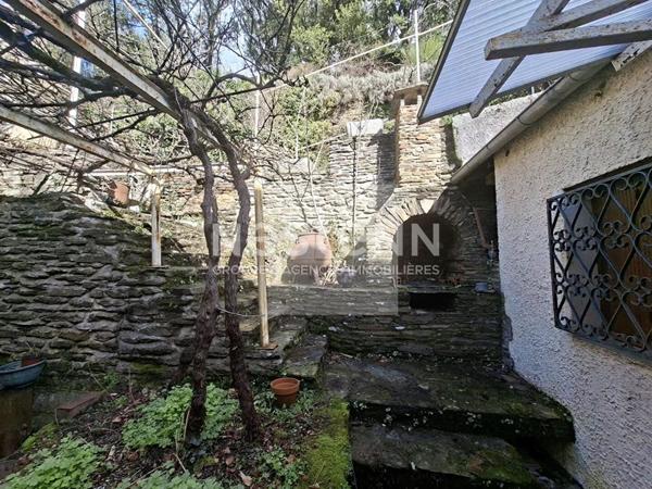 Maison de Village avec terrain et vue