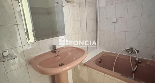 À vendre Appartement 4 pièces 71 m² - Marseille 13004