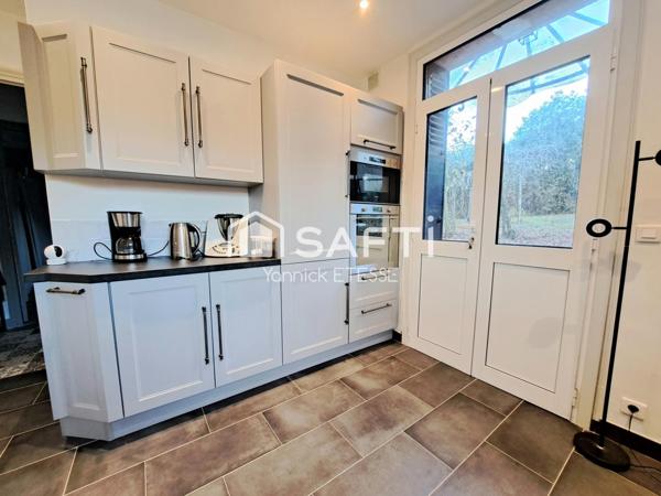 Très belle restauration pour cette maison de charme avec 4 chambres.