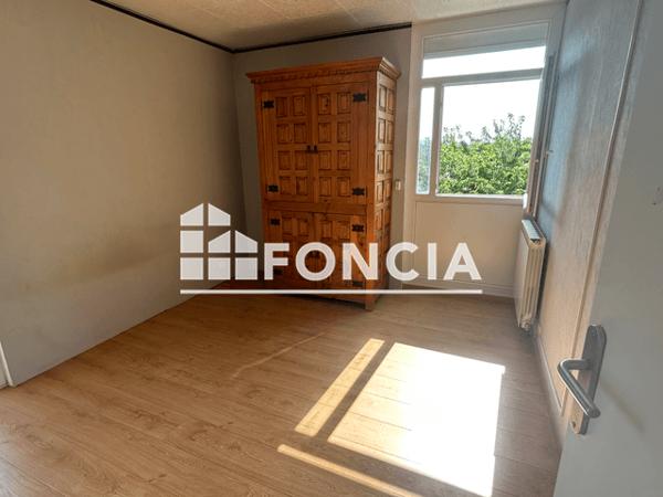 Location Appartement 3 pièces 53.7 m² - Marignane 13700