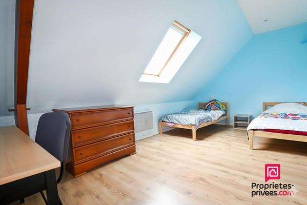 NANTES - STUDIO HYPER CENTRE AU CALME AVEC TERRASSE ET VERDURE