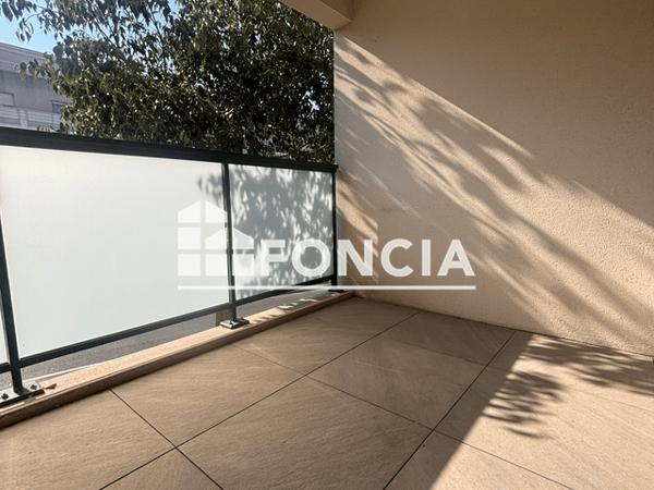 Location Appartement 2 pièces 38.11 m² - 46 CHEMIN DU GAI VERSANT La Seyne Sur Mer 83500