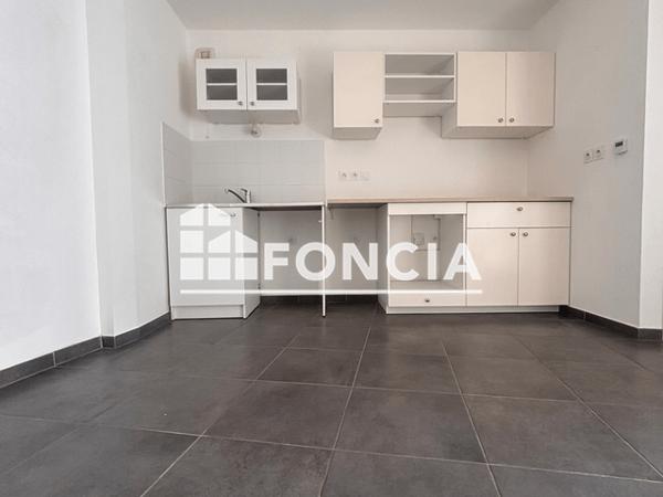 Location Appartement 2 pièces 38.11 m² - 46 CHEMIN DU GAI VERSANT La Seyne Sur Mer 83500