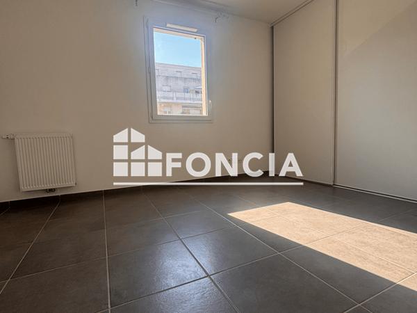 Location Appartement 2 pièces 38.11 m² - 46 CHEMIN DU GAI VERSANT La Seyne Sur Mer 83500