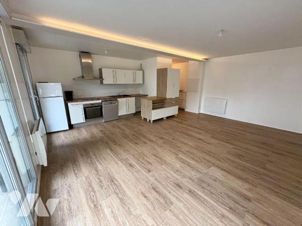 RENNES - Avenue Patton - Dans un environnement calme à proximité des commodités 
Situé au 2ème...