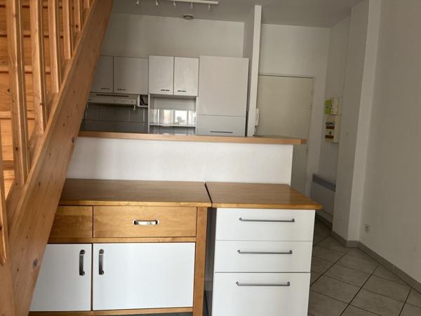 Appartement à louer 910 € CC Palavas-les-Flots 3 p 59 m² DPE C