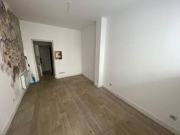 49100 ANGERS LOCAL COMMERCIAL / OU TRANSFORMATION EN APPARTEMENT